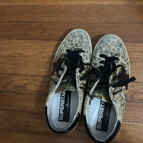 Used golden goose, great condition. I would keep but I have too many shoes. - Picture 2 of 4